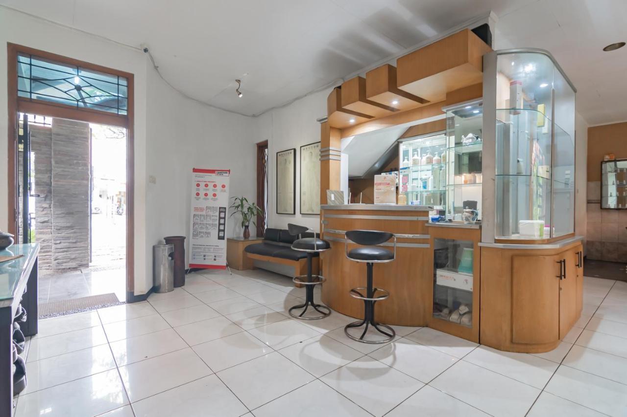 Imelda Residence Setrasari Redpartner Bandung Exterior foto